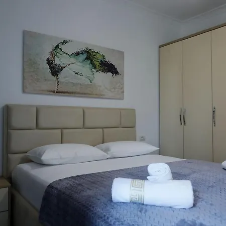 Fishta Q5 32 公寓 Velipojë