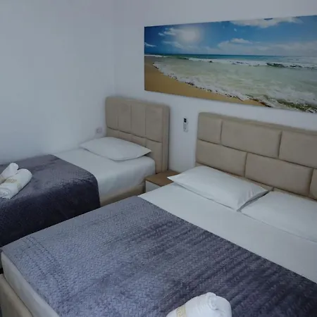 Fishta Q5 32 公寓 Velipojë