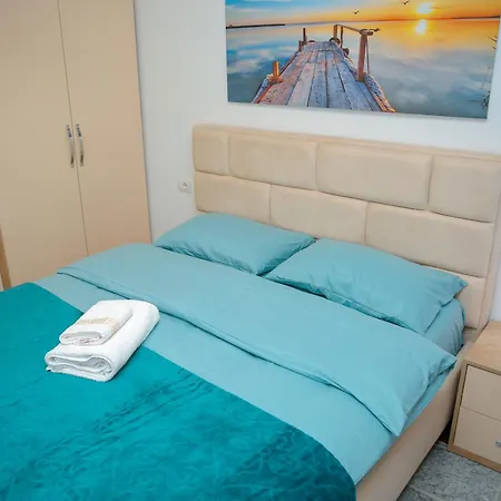 公寓 Fishta Q5 32 *