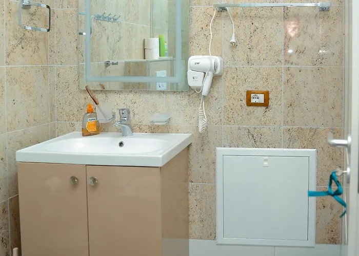 Fishta Q5 32 * Velipojë