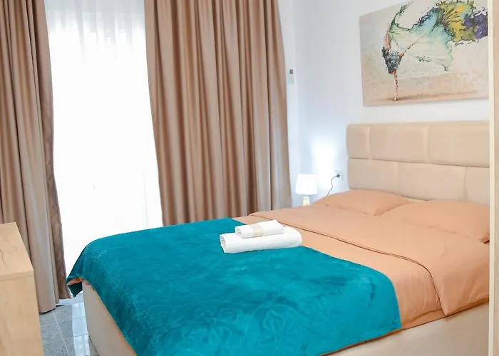 Apartment Fishta Q5 32